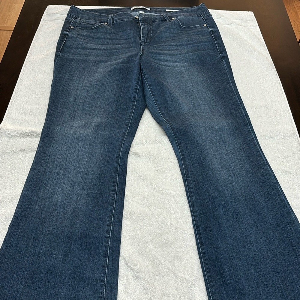 Code Bleu Chelsea bootcut jeans